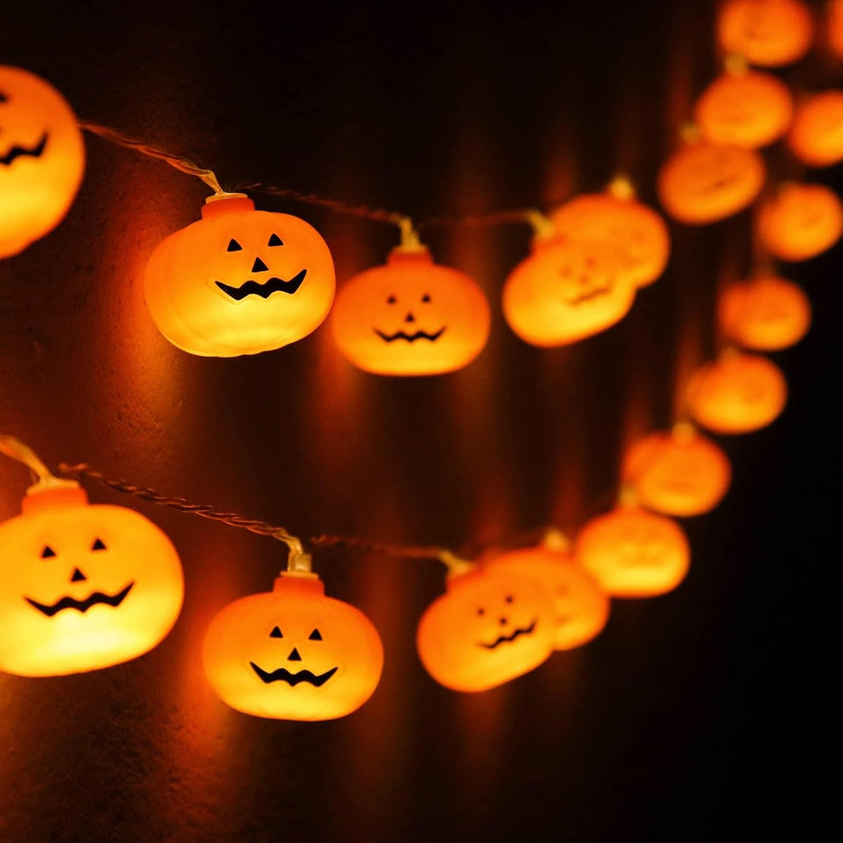 Halloween Decorations Pumpkin String Lights Battery Operated | 10 Ft 20 LED, 3D Cute Waterproof Orange Jack-O-Lantern, Steady/Flickering, Twinkle Light for Indoor Outdoor Porch Party Decor